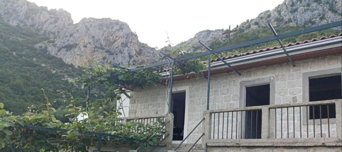 Rustic Stone House Villa Bar Dış mekan fotoğraf
