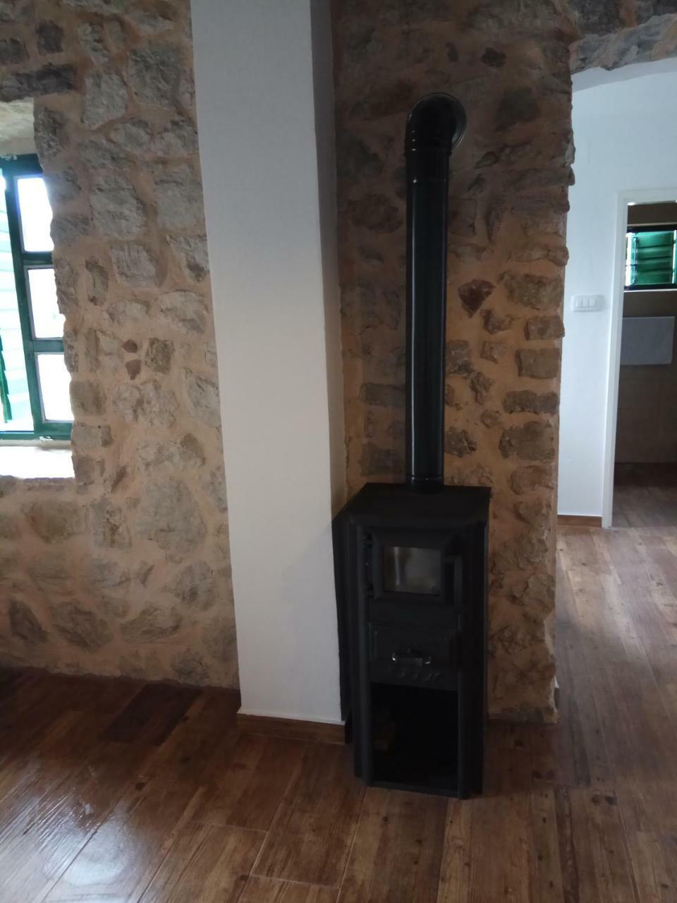 Rustic Stone House Villa Bar Dış mekan fotoğraf